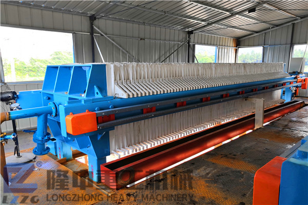 新型污泥壓濾機設(shè)備廠家的公關(guān)千萬不要輕視！