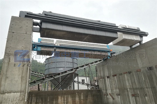 隆中重工帶式壓濾機(jī)設(shè)備被用戶一致評價(jià)為理想中事業(yè)上的好幫手