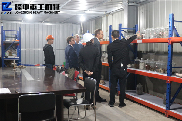 讓隆中為全球服務(wù)！德國用戶造訪隆中重工