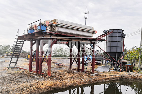 基建離不開砂石 隆中洗石制砂設備污泥壓濾機