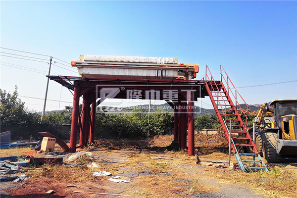 廂式污泥壓濾機的液壓系統(tǒng)與操作細節(jié)