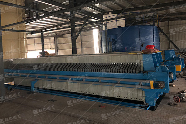 帶式污泥壓濾機泥餅含水率在多少？