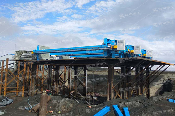 污泥壓濾機過濾結束后發現濾液渾濁，這是怎么回事呢?